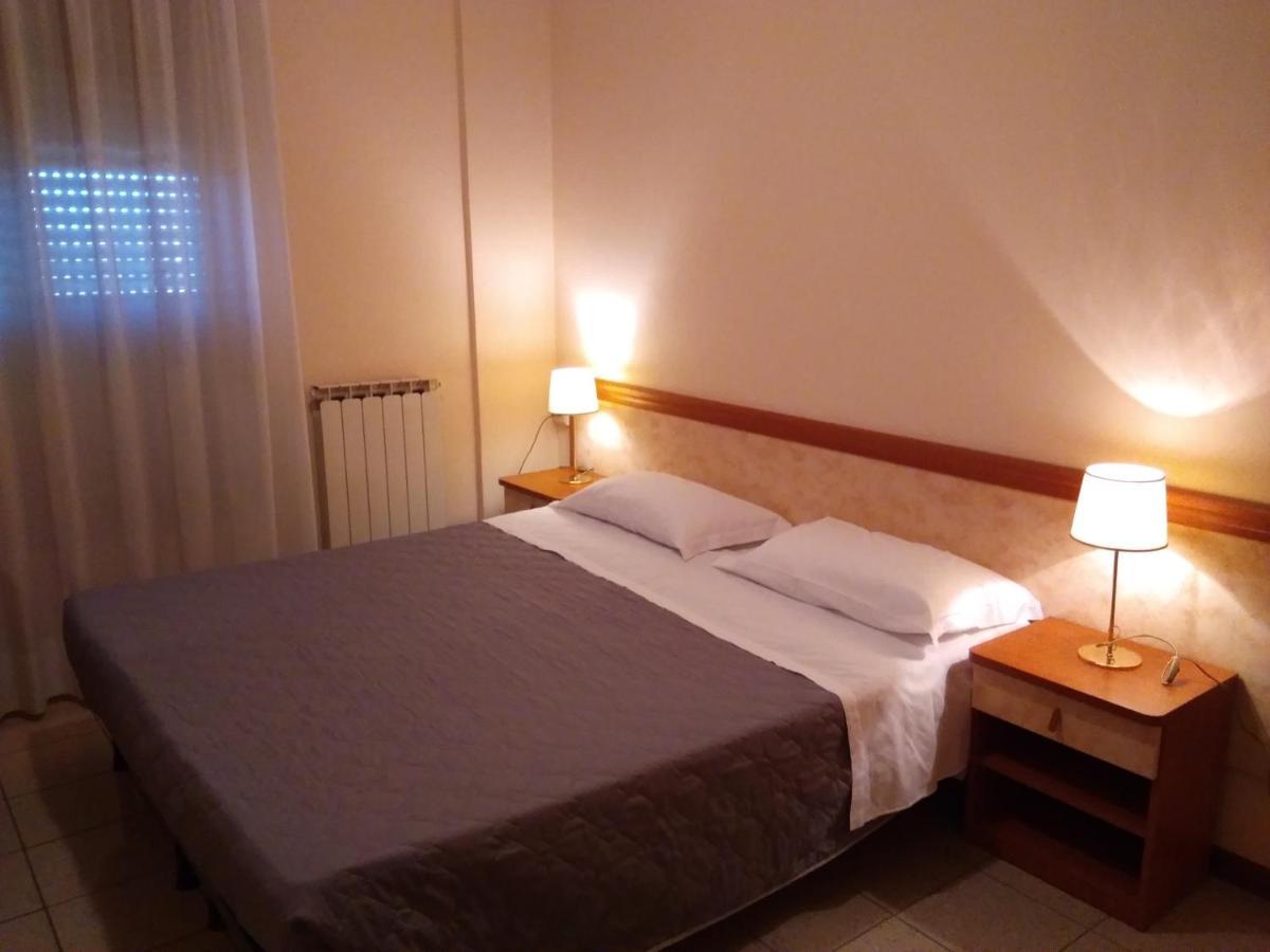 Hotel Rose&Crown Correggio Exterior foto